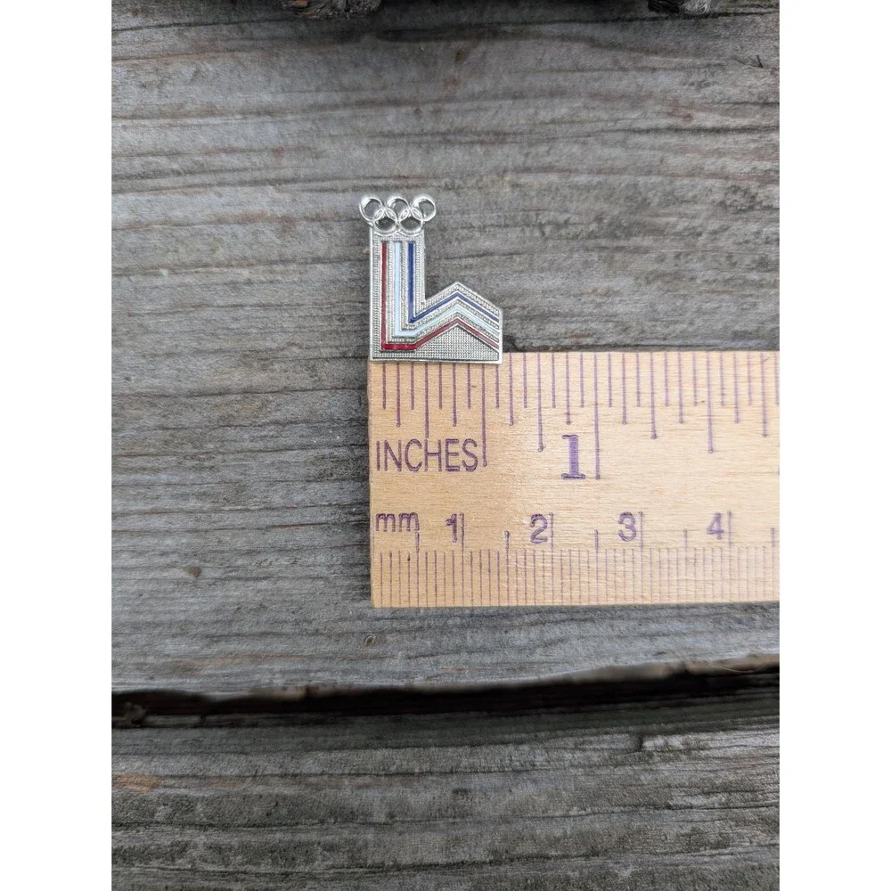 1980 Lake Placid Winter Olympics Souvenir Trading Pin